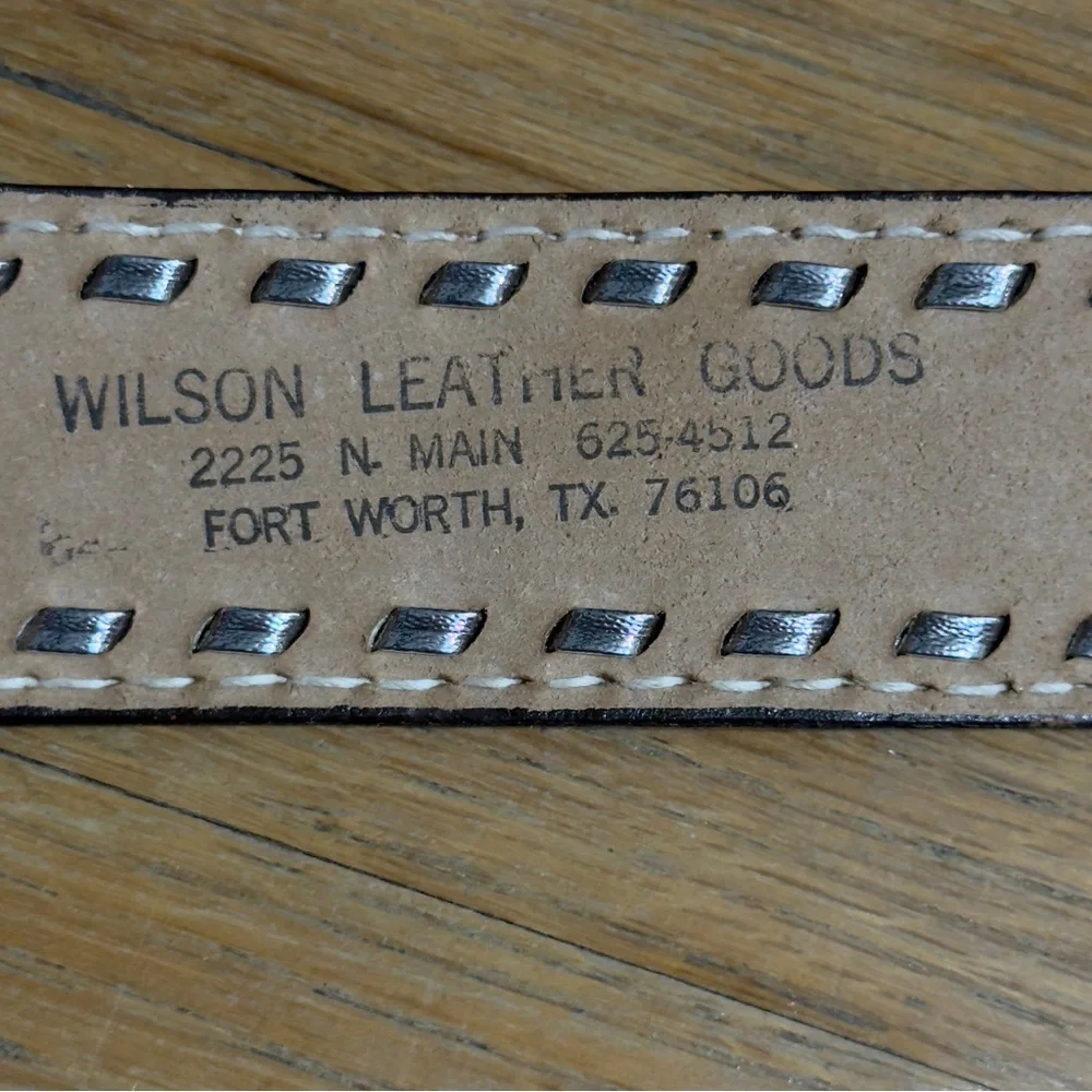 Wilson Brown Leather Belt with‎ Silver Lacing Engraved BEV Size 32 Excellent